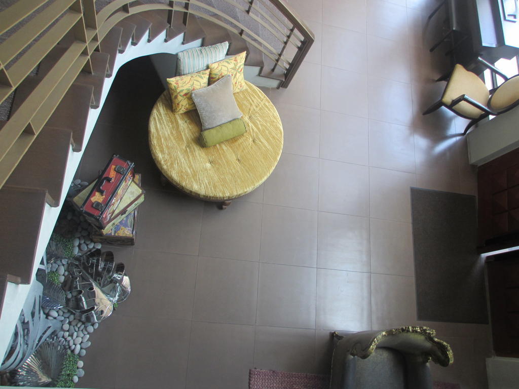 The Theodore Hotel Tagaytay City Esterno foto