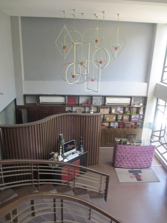 The Theodore Hotel Tagaytay City Esterno foto