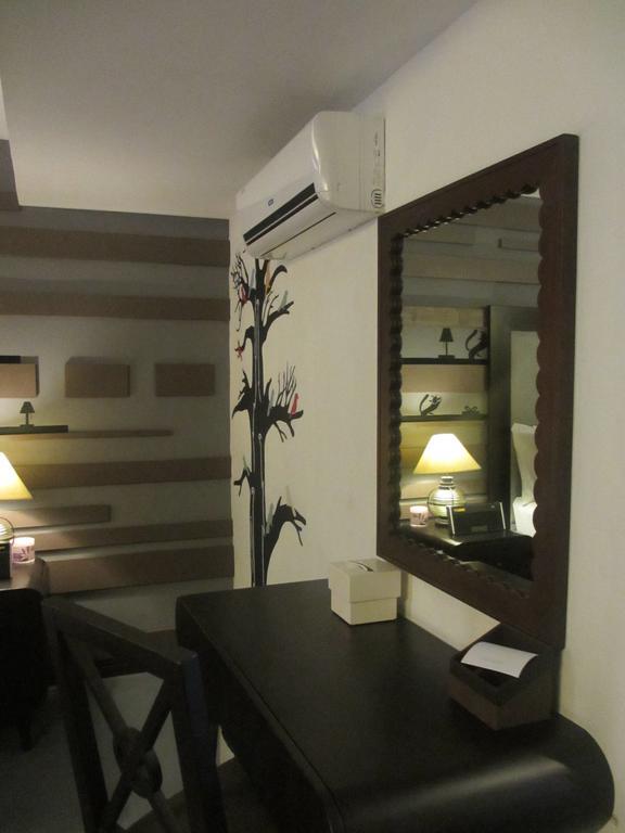 The Theodore Hotel Tagaytay City Esterno foto