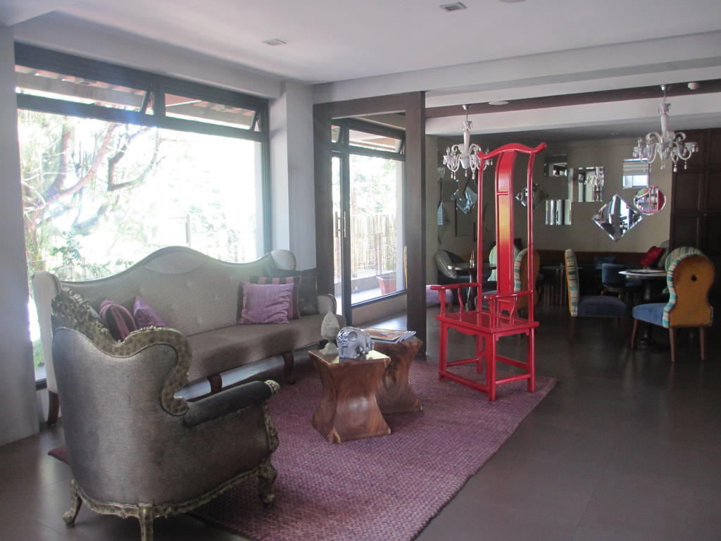 The Theodore Hotel Tagaytay City Esterno foto
