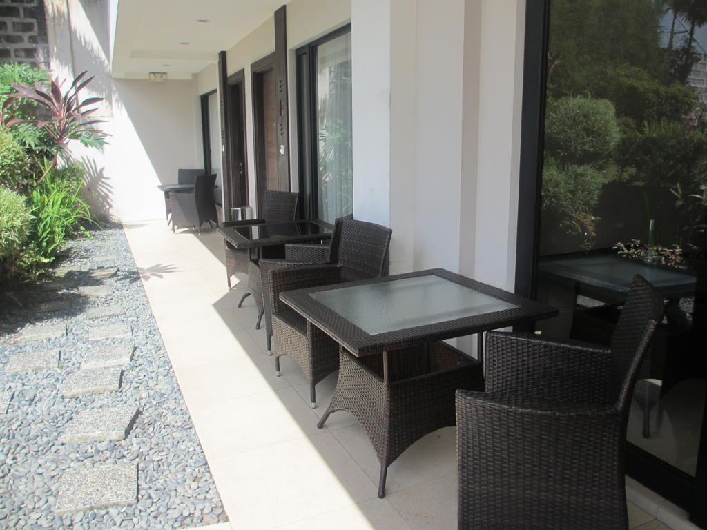The Theodore Hotel Tagaytay City Esterno foto