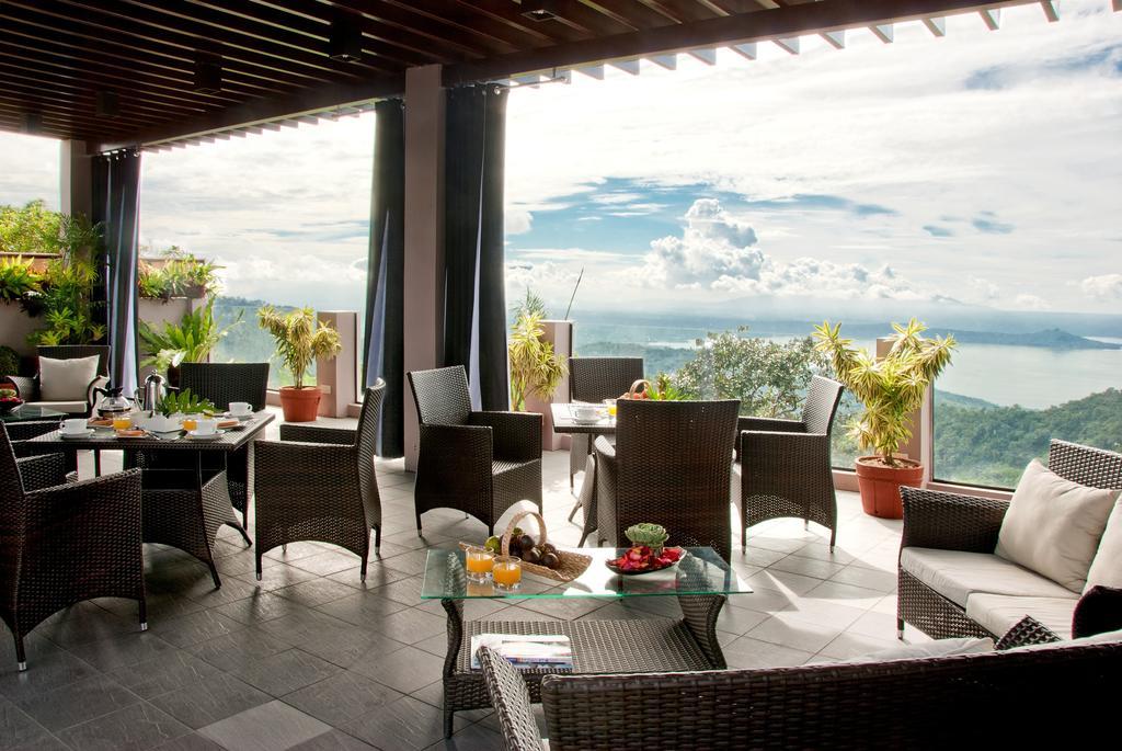 The Theodore Hotel Tagaytay City Esterno foto