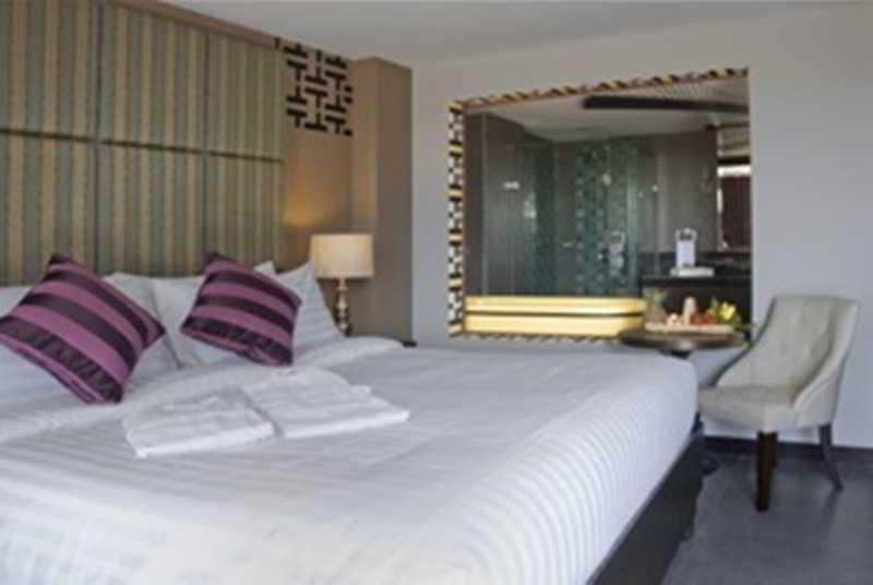 The Theodore Hotel Tagaytay City Esterno foto
