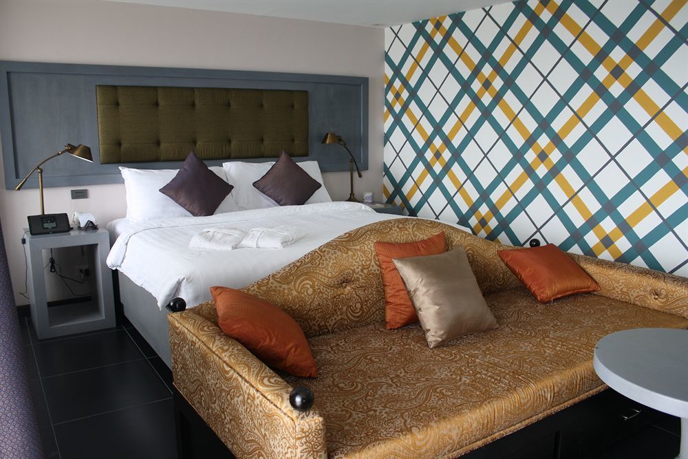The Theodore Hotel Tagaytay City Esterno foto
