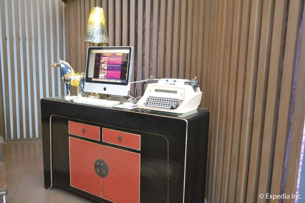 The Theodore Hotel Tagaytay City Esterno foto
